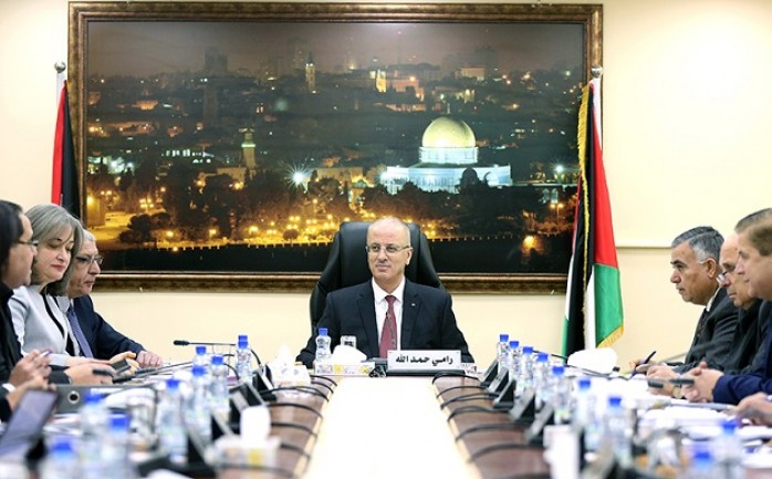 اجتماع سابق للحكومة الفلسطينية في مدينة رام الله وسط الضفة الغربية المحتلة.